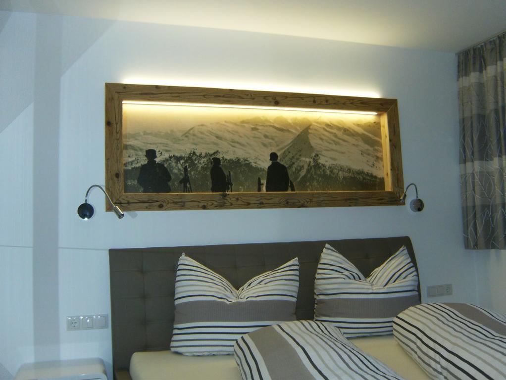 Royal Waldfeld Apartment Mayrhofen Ruang foto