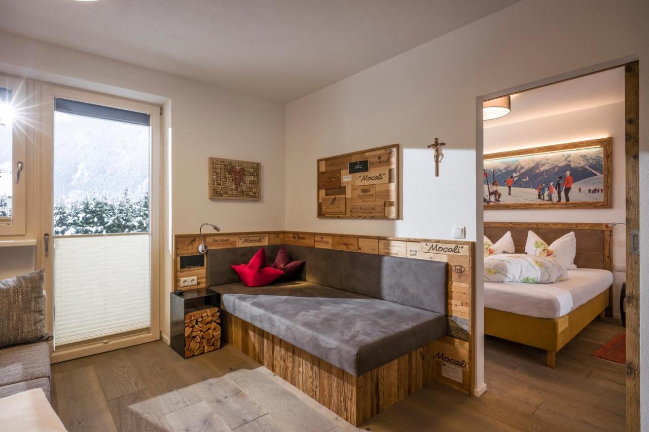 Royal Waldfeld Apartment Mayrhofen Bagian luar foto